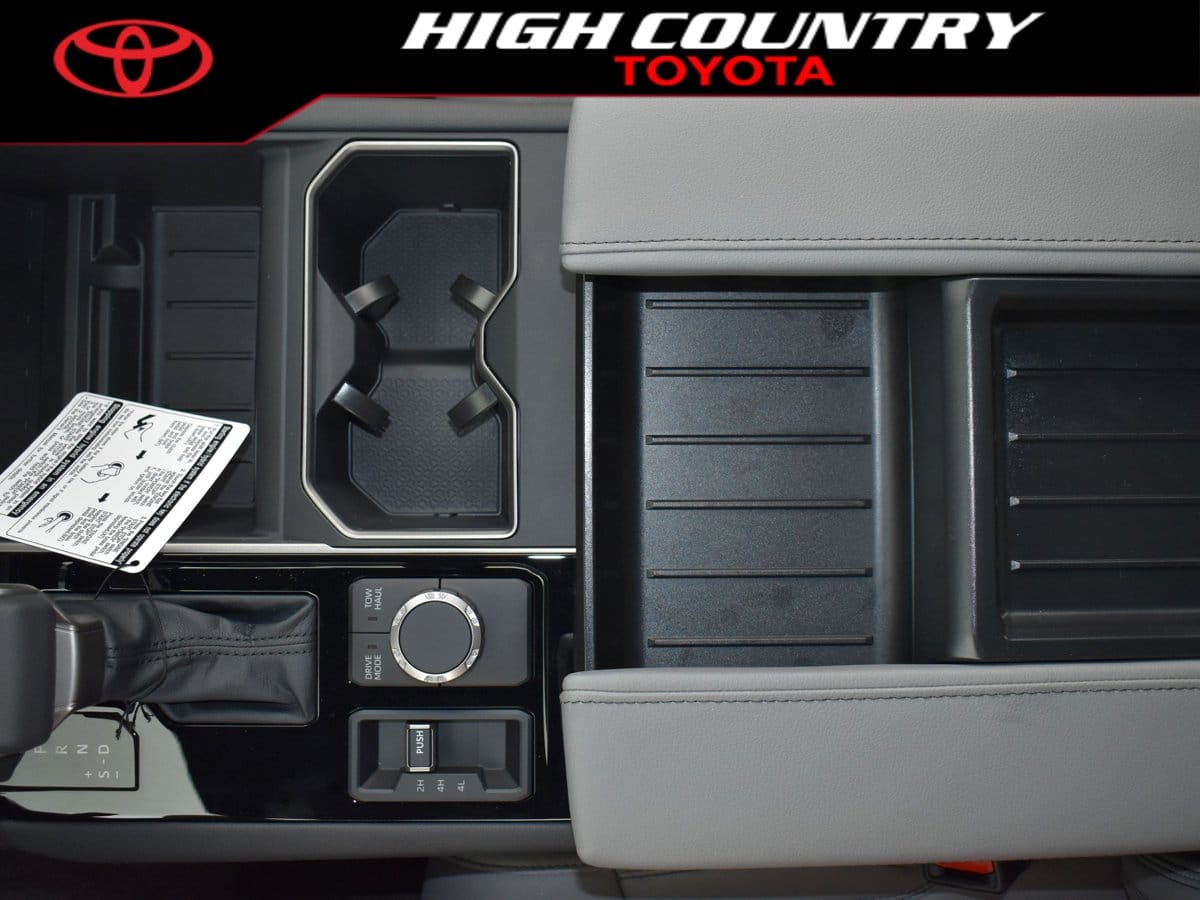 2026 Toyota Tundra Limited - Photo 18