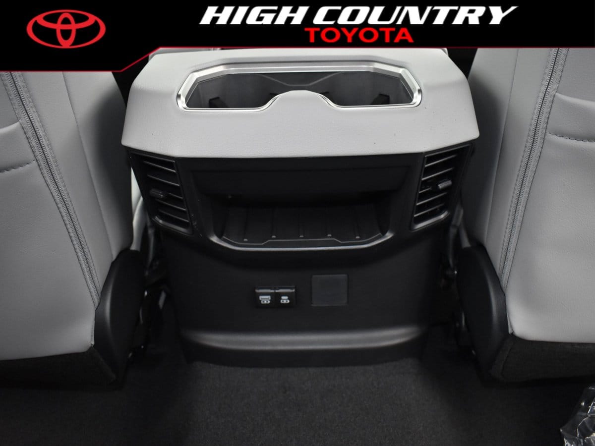 2026 Toyota Tundra Limited - Photo 14