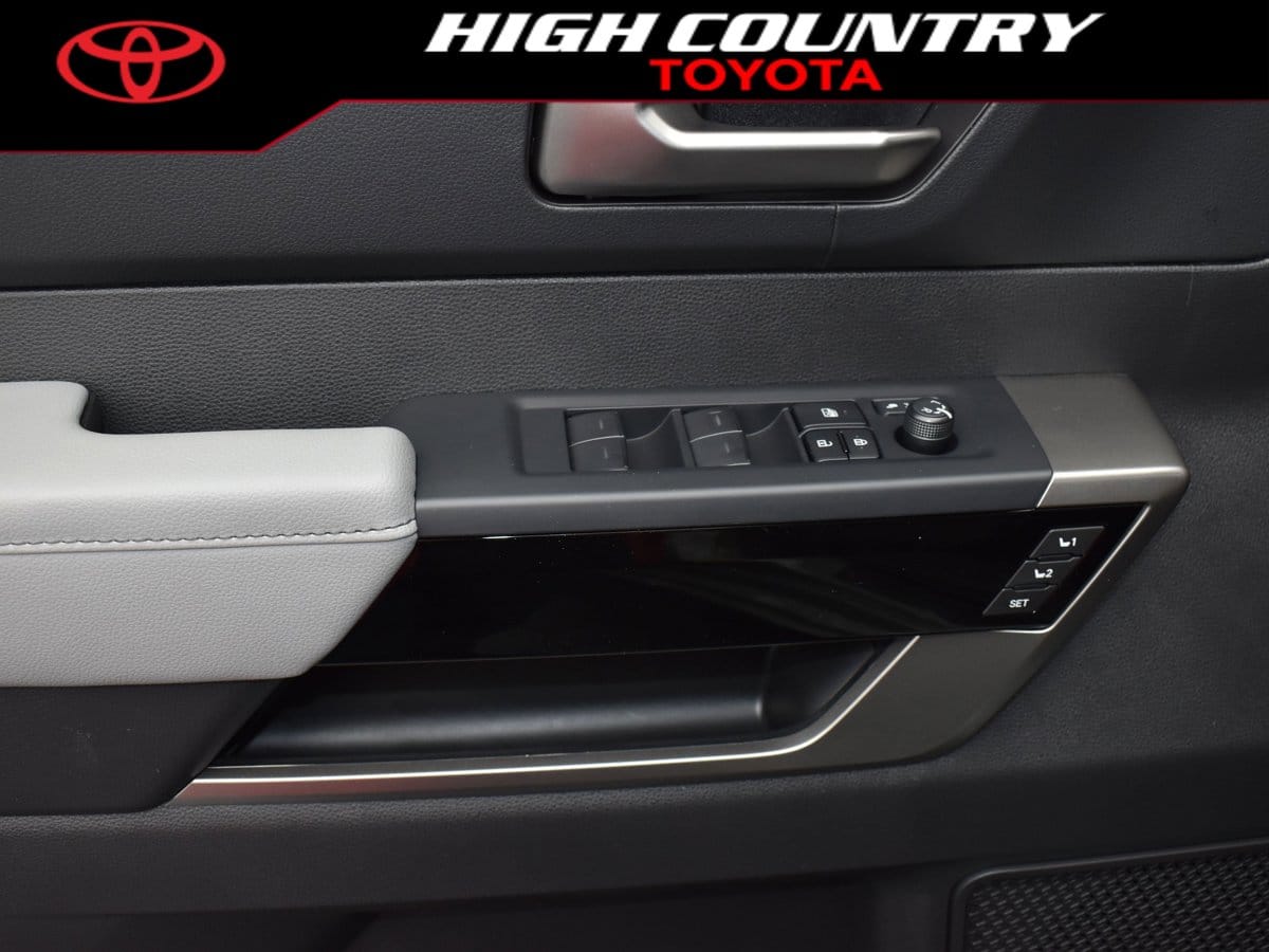 2026 Toyota Tundra Limited - Photo 17