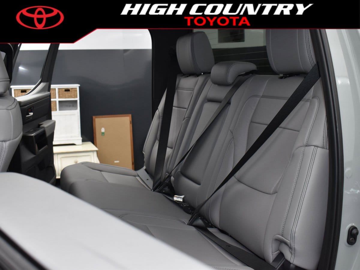 2026 Toyota Tundra Limited - Photo 23