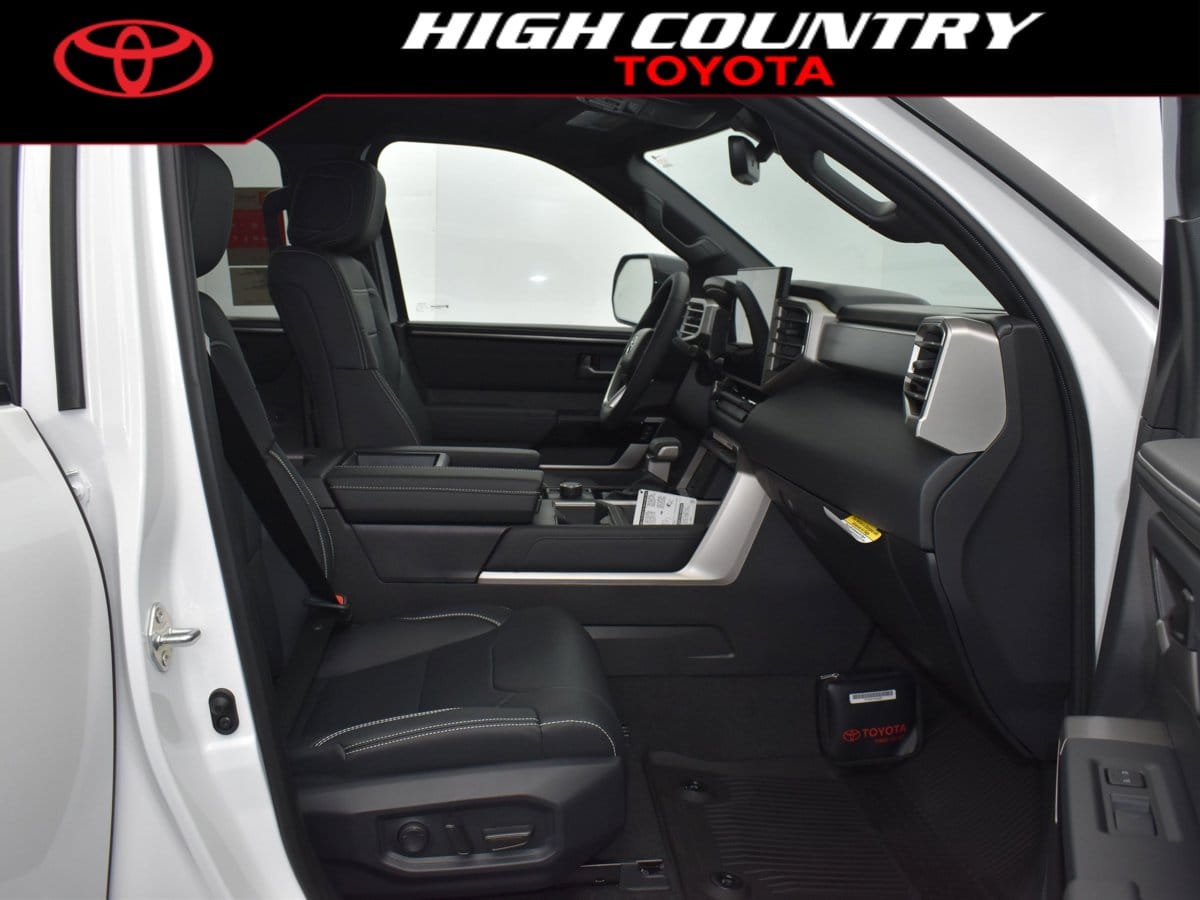 2026 Toyota Tundra Limited - Photo 12