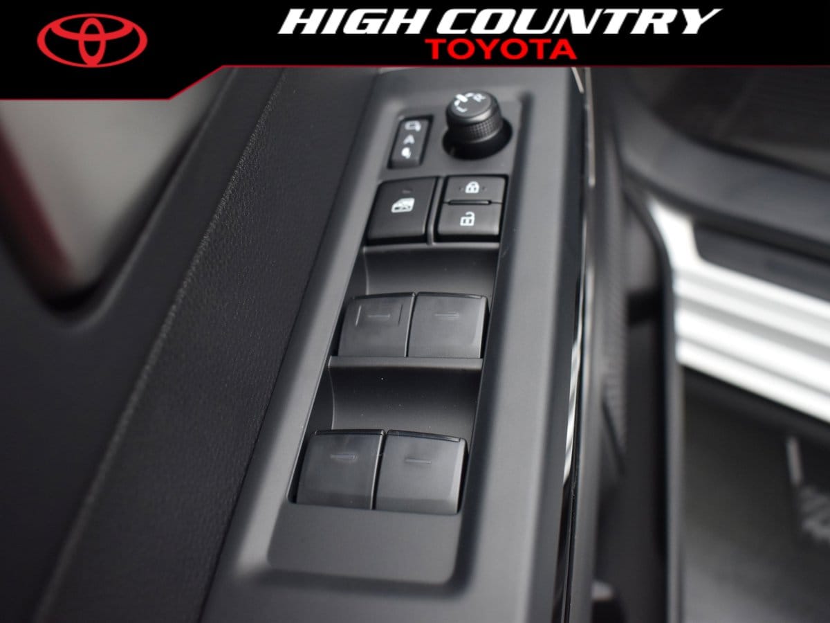 2026 Toyota Tundra Limited - Photo 17