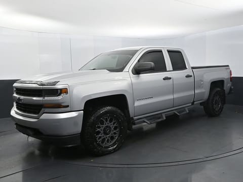 1 image of 2017 Chevrolet Silverado 1500 Custom