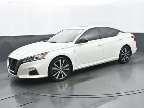 1 image of 2021 Nissan Altima 2.5 SR