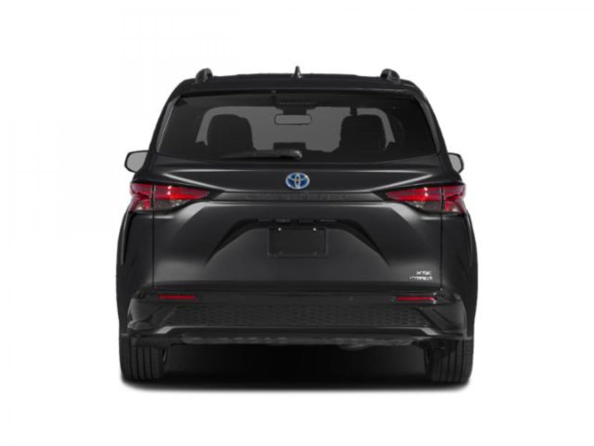 8 thumbnail image of  2026 Toyota Sienna XSE