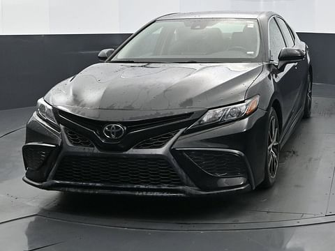 1 image of 2021 Toyota Camry SE