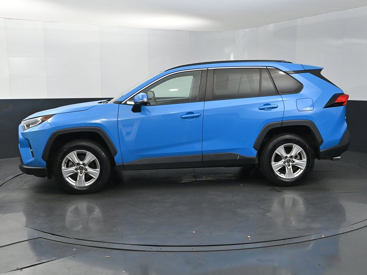 Used 2021 Toyota RAV4 XLE with VIN 2T3W1RFV6MW149593 for sale in Scottsboro, AL