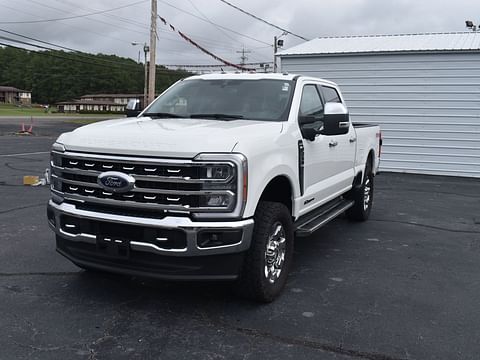 1 image of 2023 Ford Super Duty F-250 SRW LARIAT