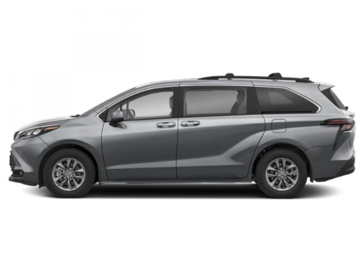 3 thumbnail image of  2026 Toyota Sienna XLE