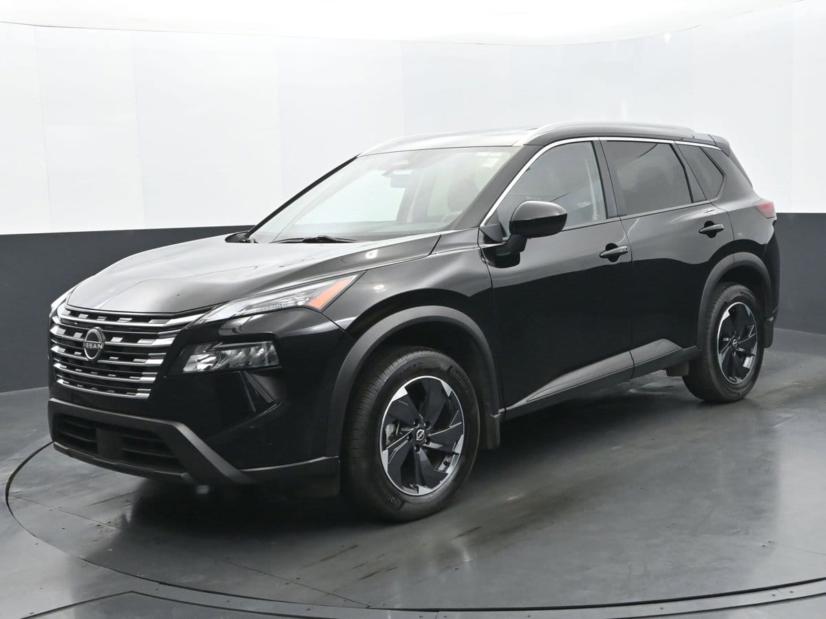 2024 Nissan Rogue SV's photo