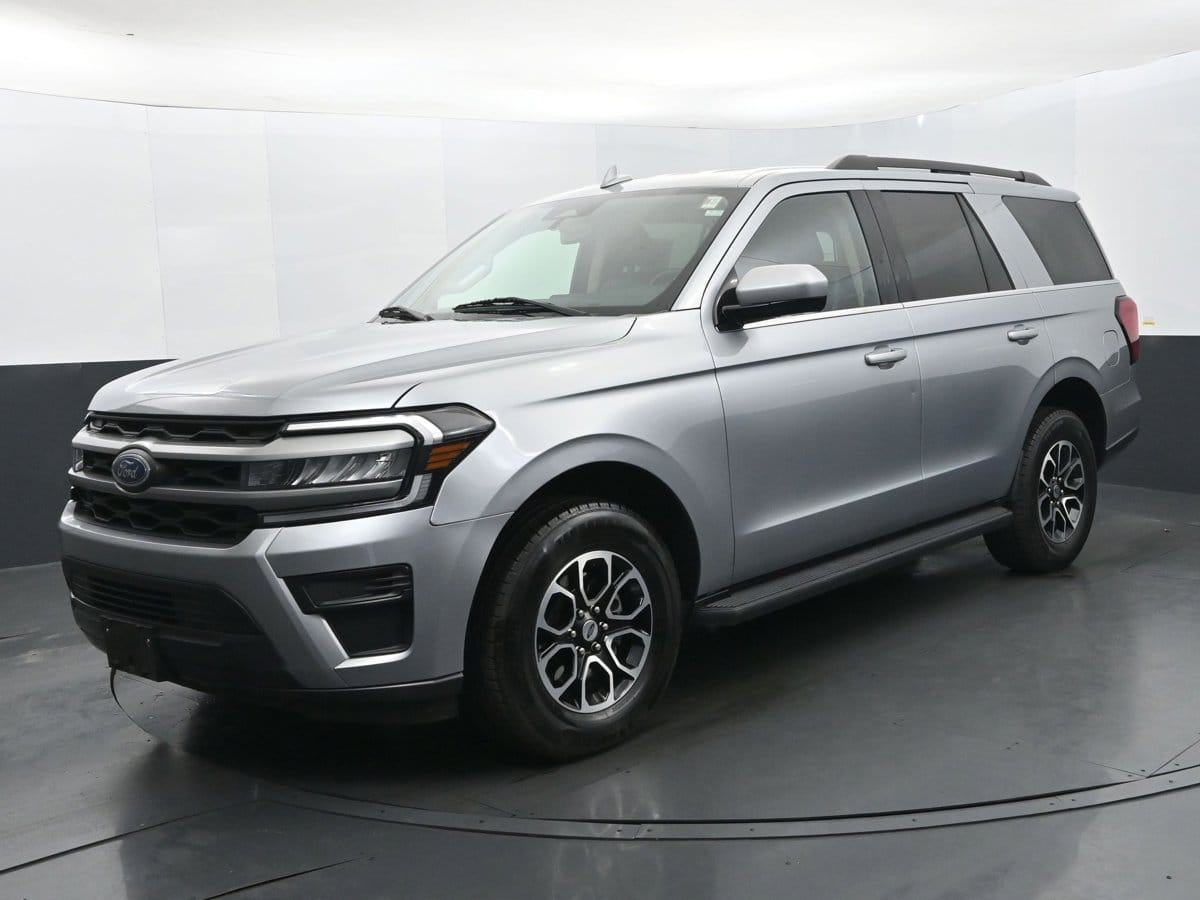 2024 Ford Expedition XLT's photo