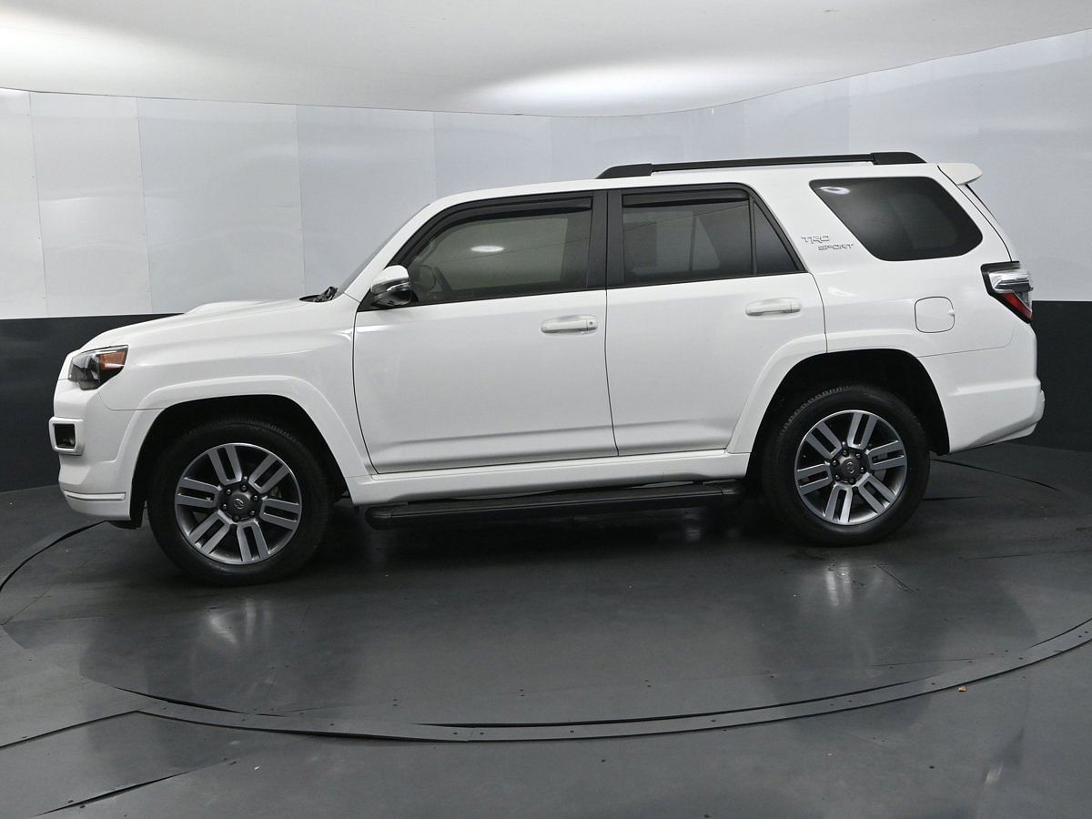 Used 2022 Toyota 4Runner TRD Sport with VIN JTESU5JR5N5989524 for sale in Scottsboro, AL