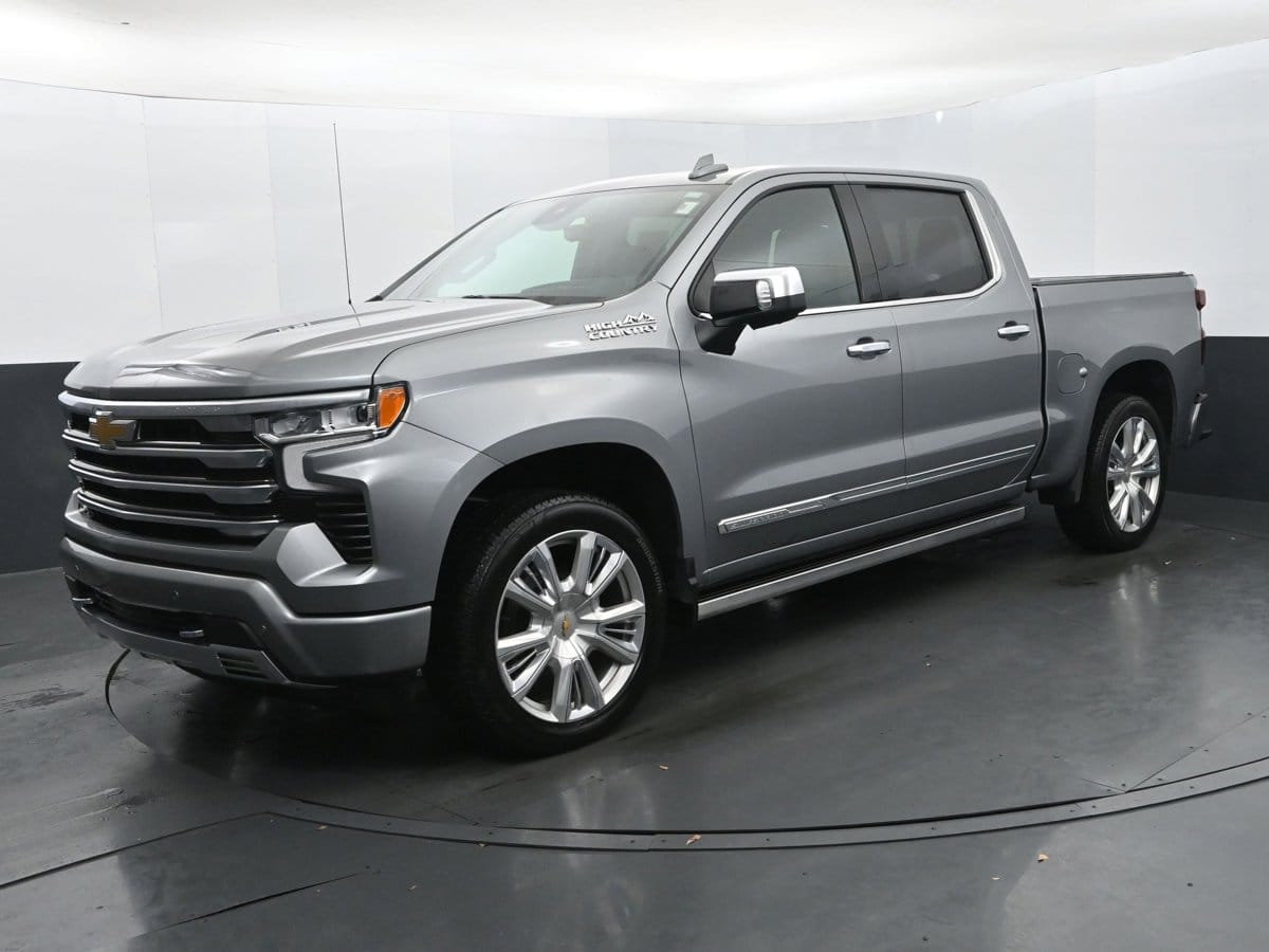 2024 Chevrolet Silverado 1500 High Country's photo