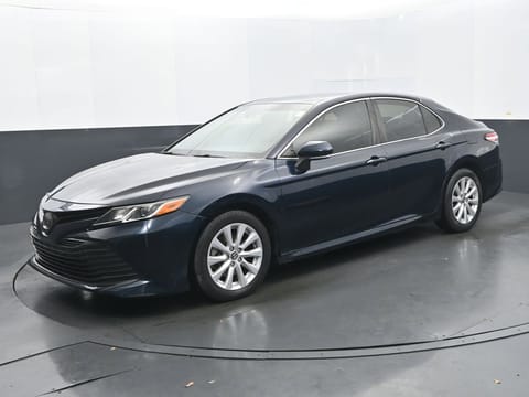 1 image of 2018 Toyota Camry LE
