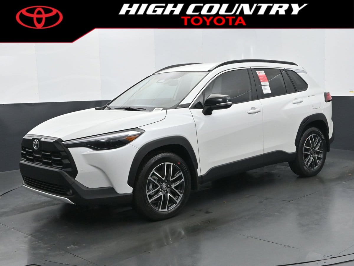 2026 Toyota Corolla Cross XLE's photo