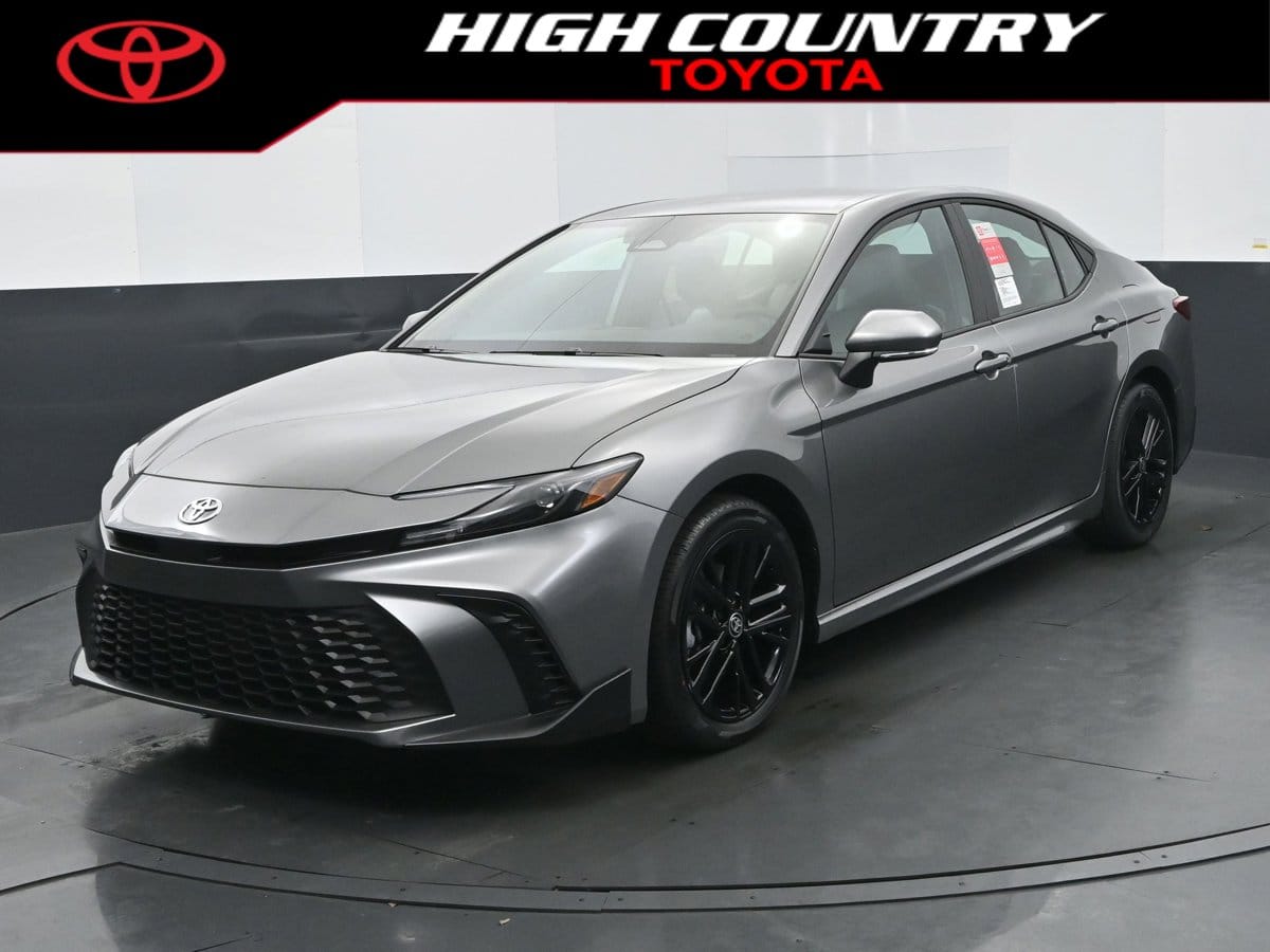 2026 Toyota Camry SE's photo