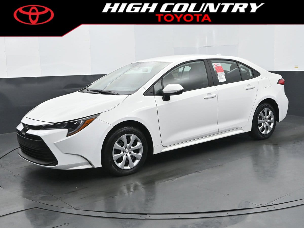 2026 Toyota Corolla LE's photo