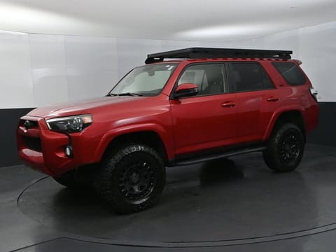 1 image of 2018 Toyota 4Runner SR5 4WD