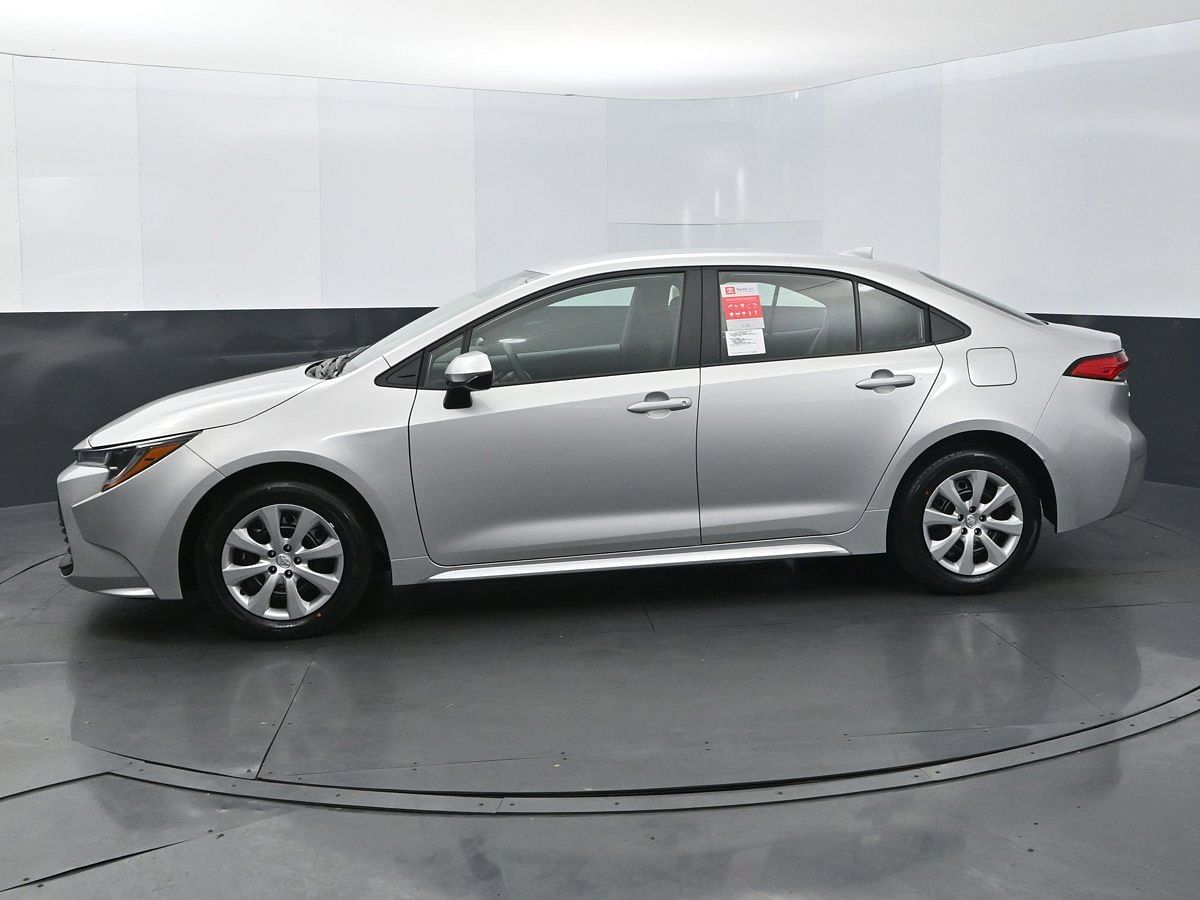 Used 2025 Toyota Corolla LE with VIN 5YFB4MDE7SP254128 for sale in Scottsboro, AL