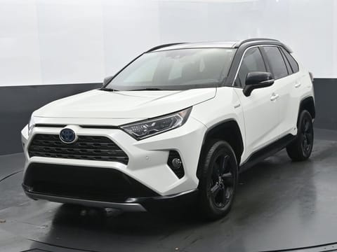 1 image of 2021 Toyota RAV4 Hybrid XSE