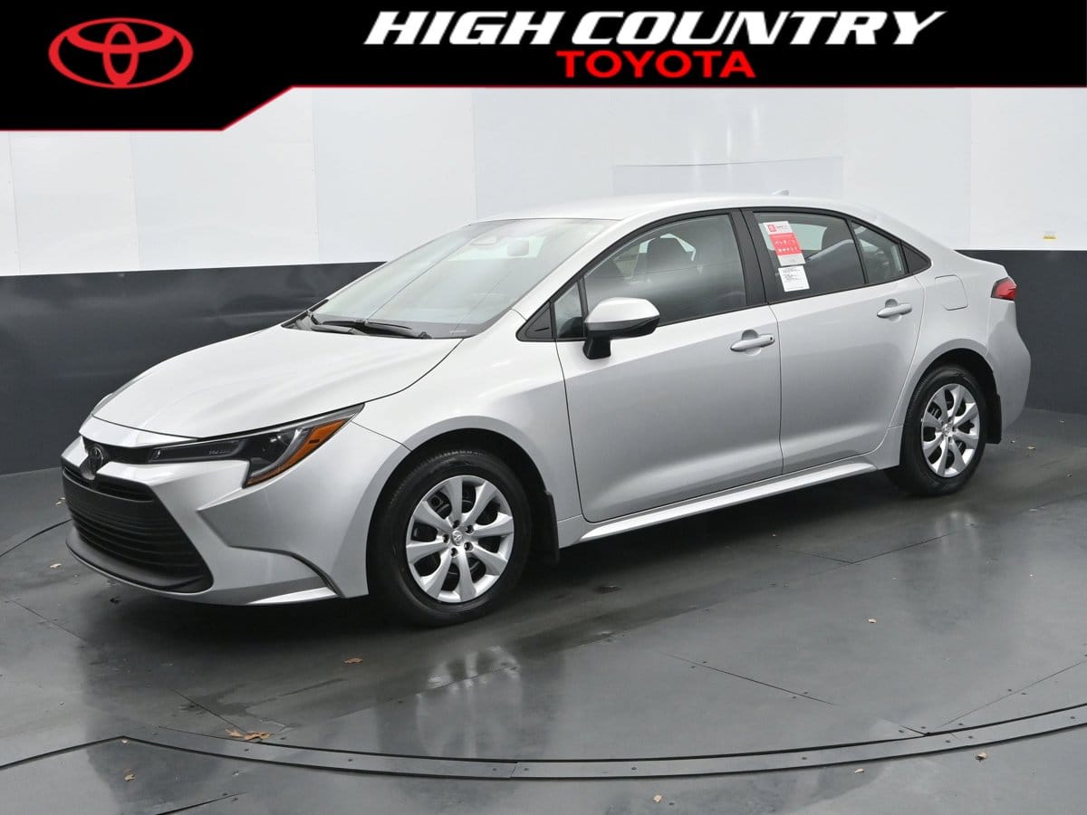 2026 Toyota Corolla LE's photo