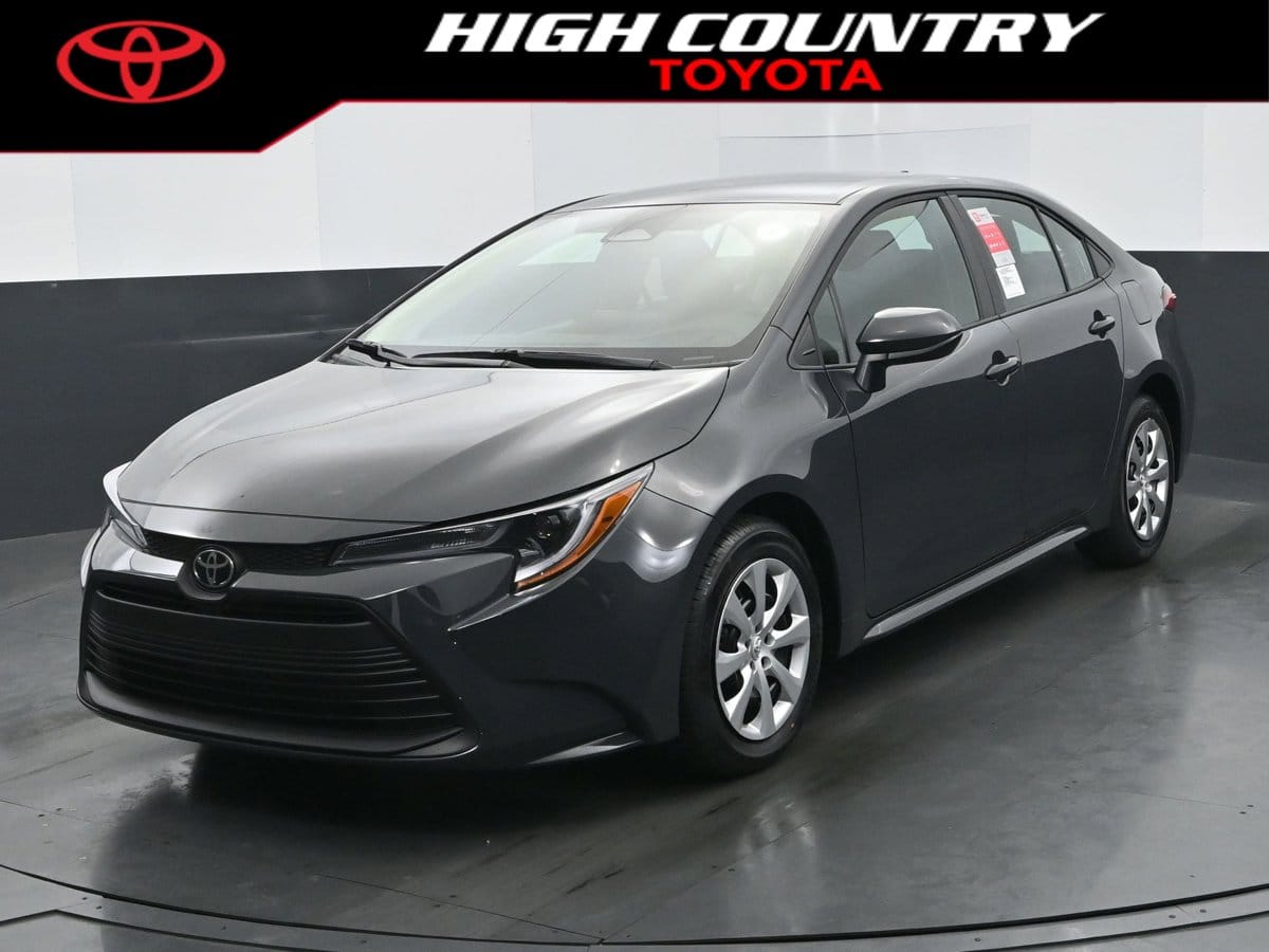 2026 Toyota Corolla LE's photo