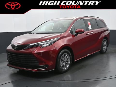 1 image of 2026 Toyota Sienna XLE