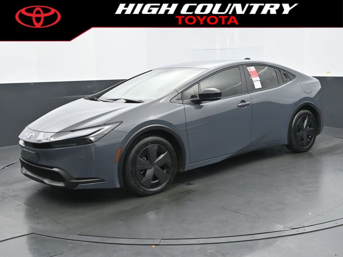 2026 Toyota Prius LE's photo