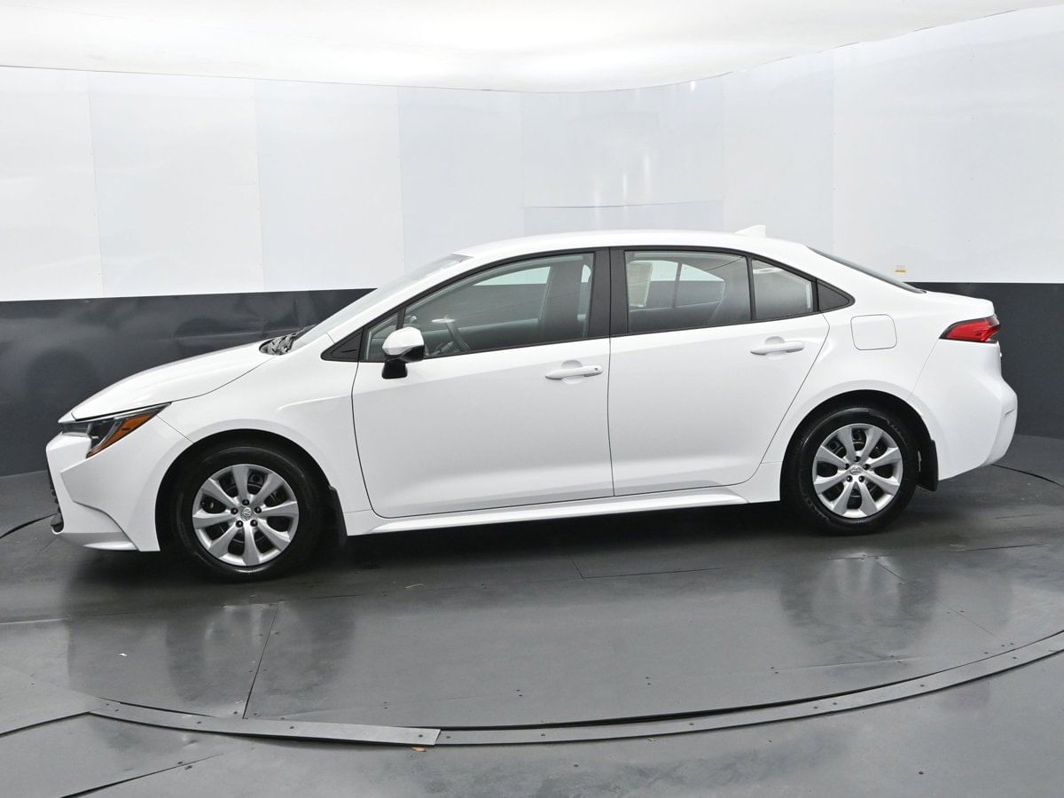 Used 2025 Toyota Corolla LE with VIN 5YFB4MDE0SP287570 for sale in Scottsboro, AL