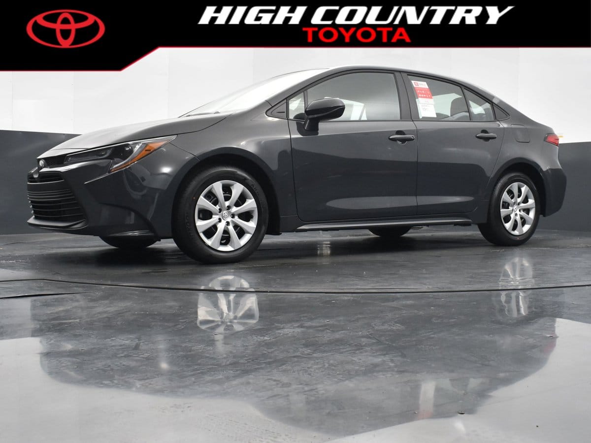 2026 Toyota Corolla LE's photo