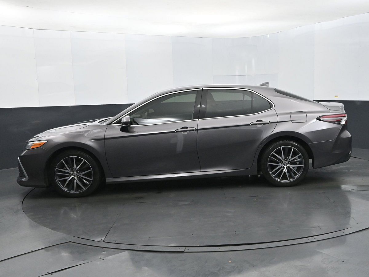 Used 2021 Toyota Camry XLE with VIN 4T1F11AKXMU602671 for sale in Scottsboro, AL