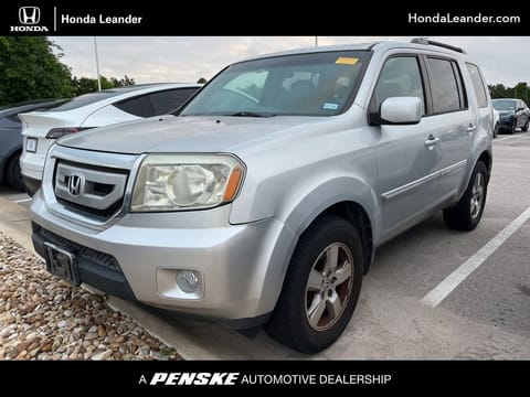 1 image of 2011 Honda Pilot EX