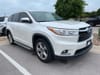 2 thumbnail image of  2016 Toyota Highlander Limited