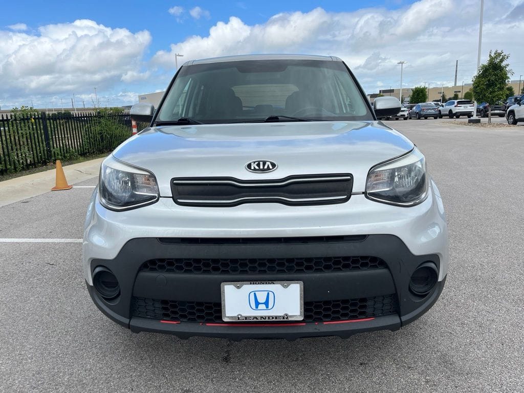 Used 2017 Kia Soul Base with VIN KNDJN2A20H7488984 for sale in Leander, TX