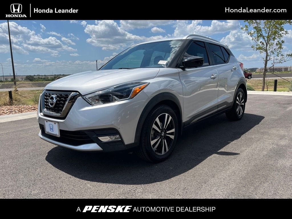 2019 Nissan Kicks SR
