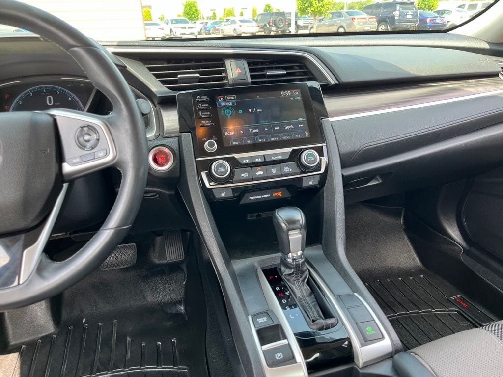 2020 Honda Civic EX-L - Photo 17