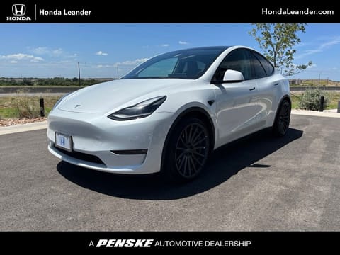 1 image of 2022 Tesla Model Y Performance