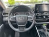 17 thumbnail image of  2022 Toyota Highlander XLE