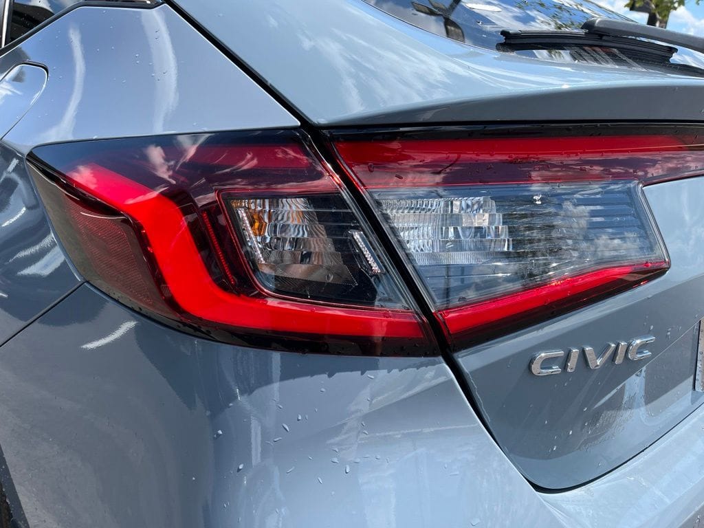 2023 Honda Civic Hatchback Sport Touring - Photo 7