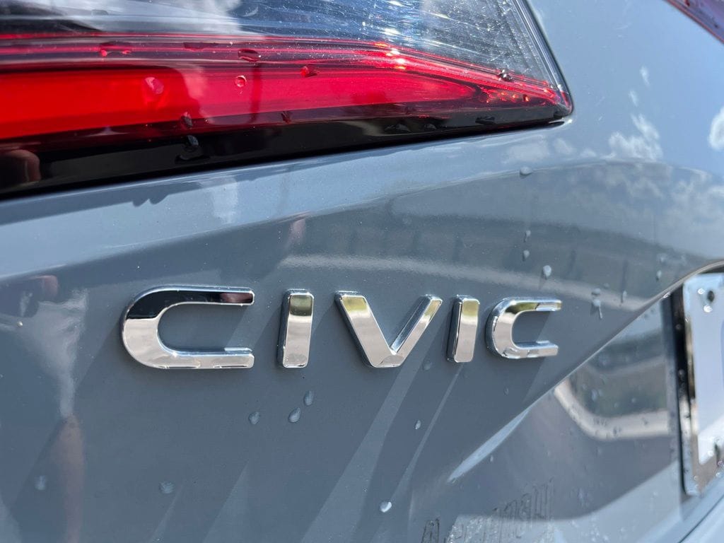 2023 Honda Civic Hatchback Sport Touring - Photo 8