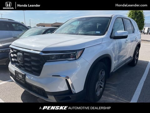 1 image of 2023 Honda Pilot EX-L