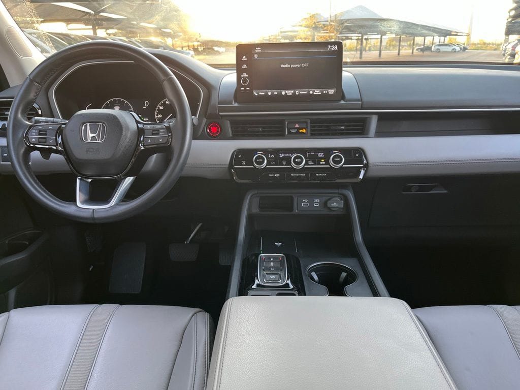 2023 Honda Pilot EX-L - Photo 16