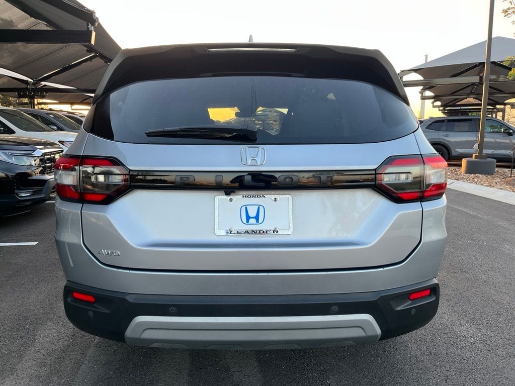 2023 Honda Pilot EX-L - Photo 5