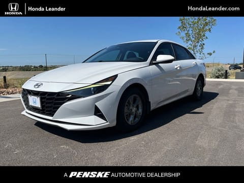 1 image of 2023 Hyundai Elantra SE