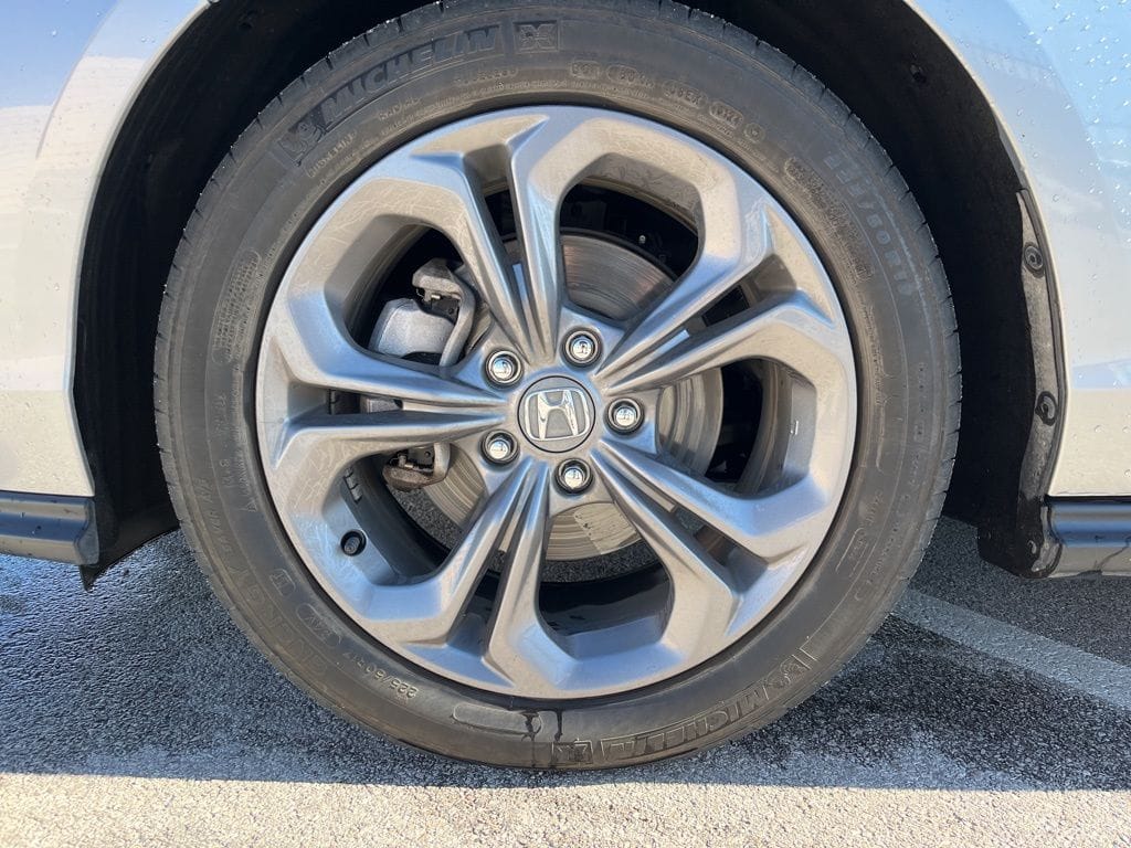 2024 Honda Accord EX - Photo 9