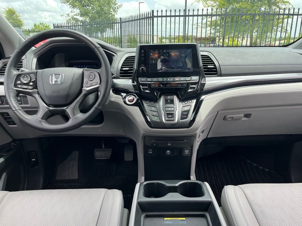 2024 Honda Odyssey Elite - Photo 17