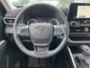 17 thumbnail image of  2024 Toyota Highlander LE
