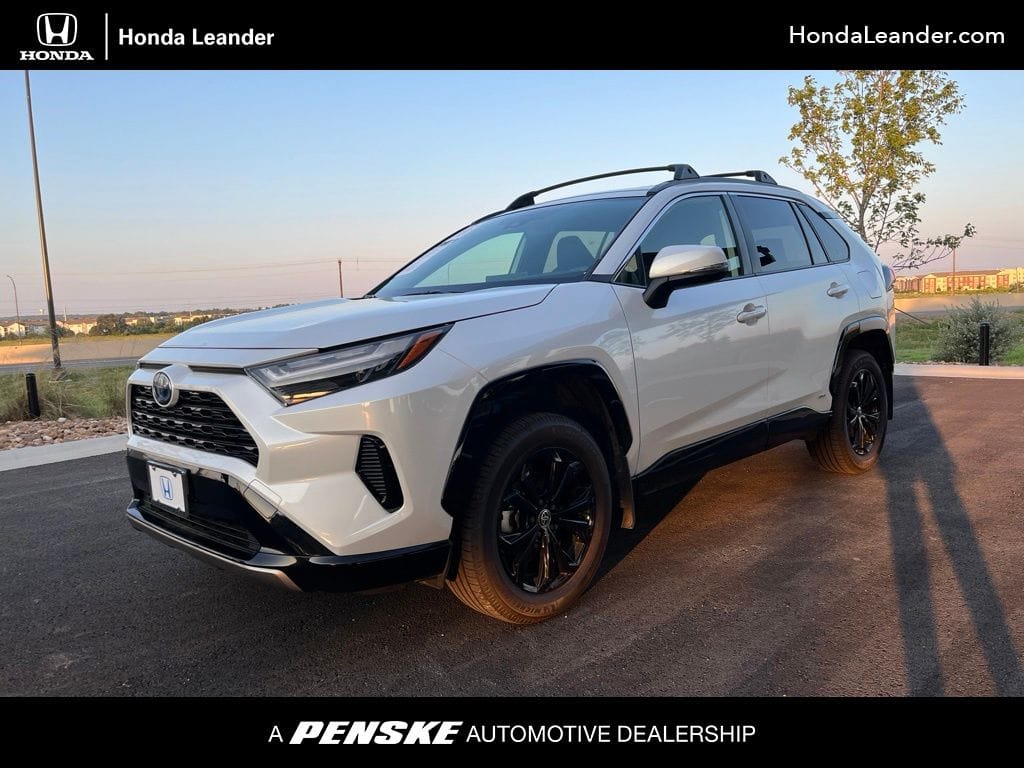 2024 Toyota RAV4 Hybrid SE
