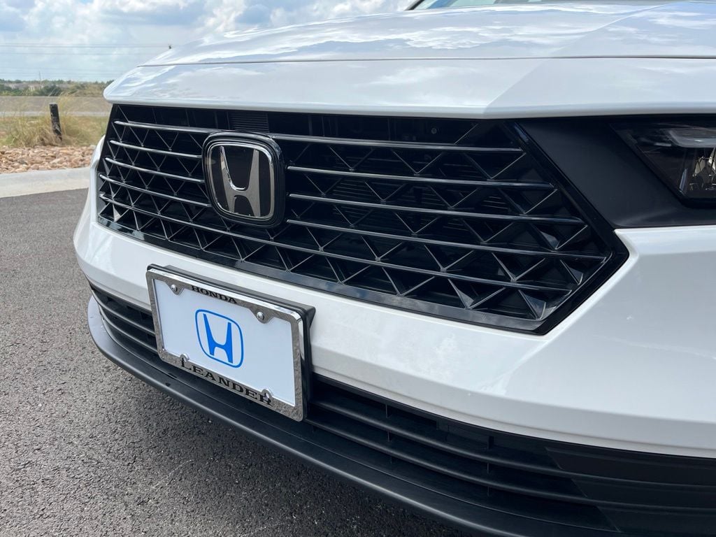 2025 Honda Accord LX - Photo 14