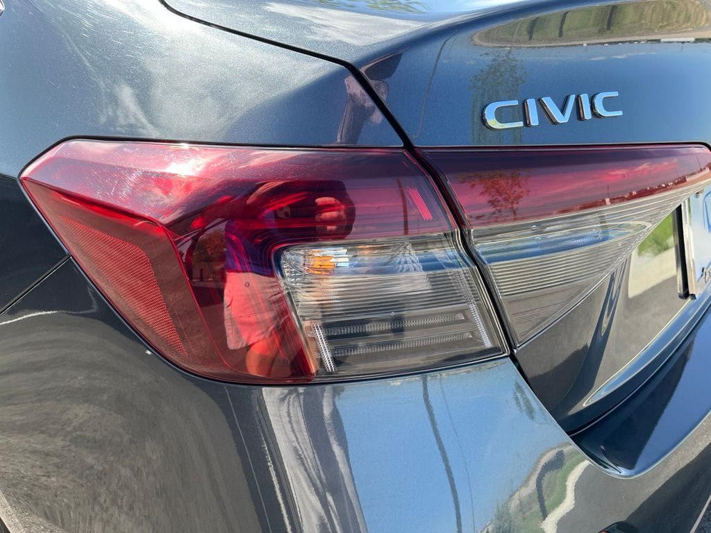 2025 Honda Civic LX - Photo 7